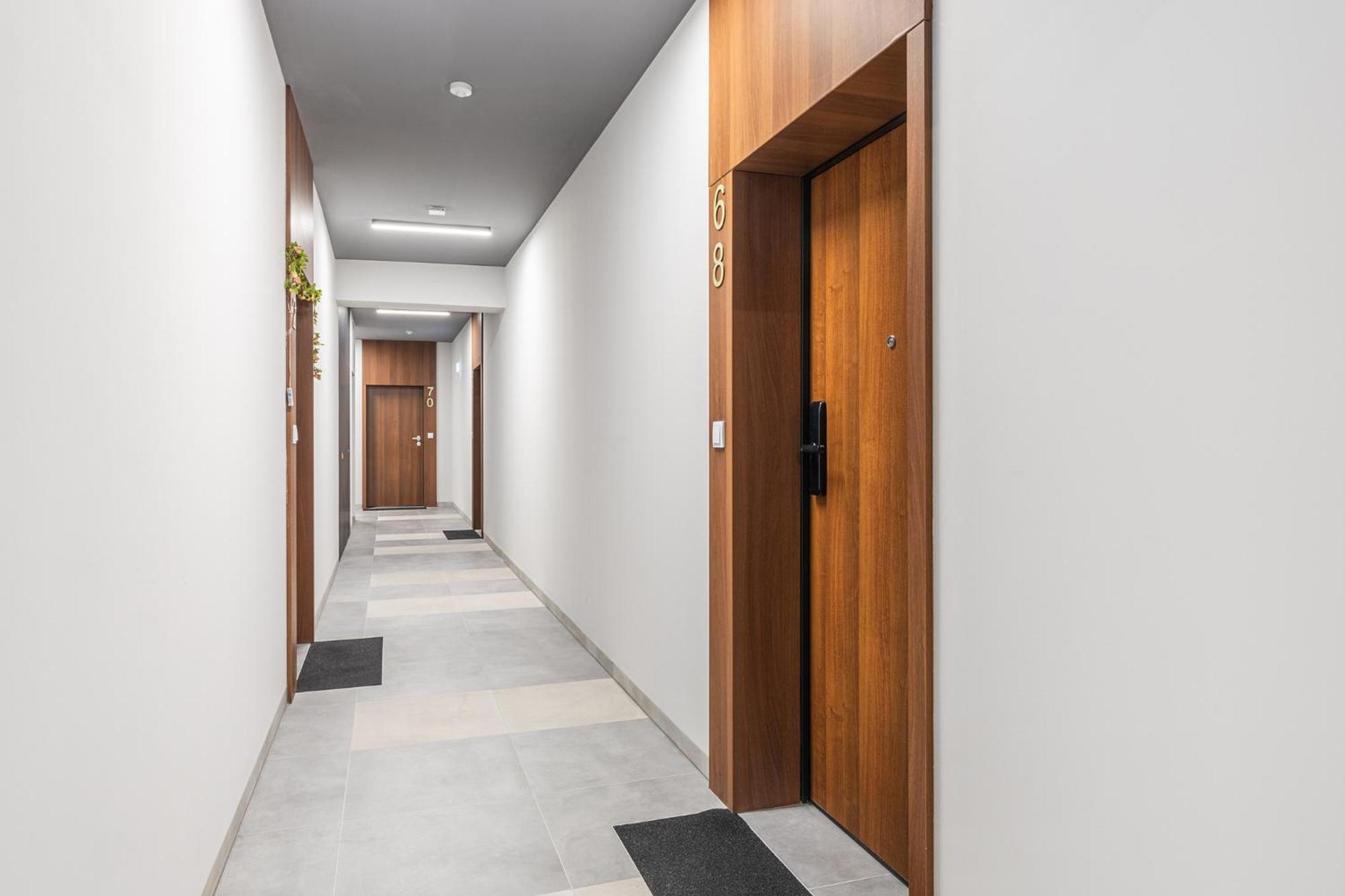 Superapart Herbu Janina 4, Wilanow, Szpital Medicover, Paley, Parking Varsavia Esterno foto